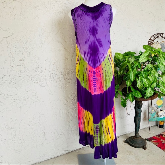 💜SOLD💜 Vibrant Sunset Embroidered Batik Dress - Picture 2 of 10